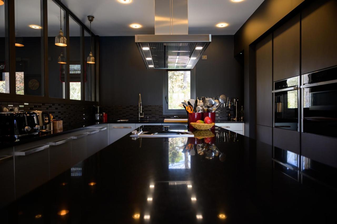 Maison-M Aix Meyreuil Εξωτερικό φωτογραφία
